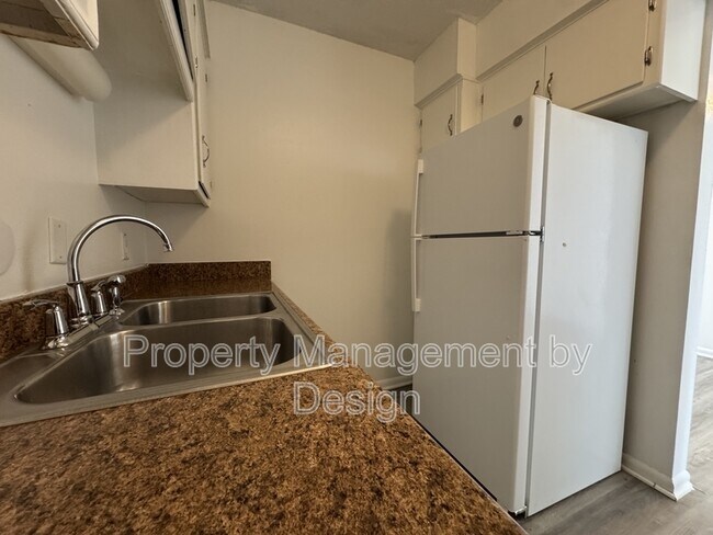 Photo - 1039 5th St Unit 2