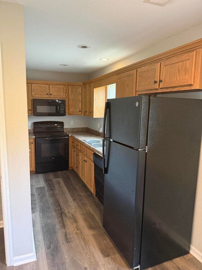 Photo - 804 Melanie Ln