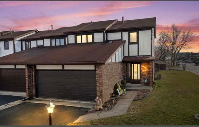 Outside view - 7881 Sheffield Dr Townhome