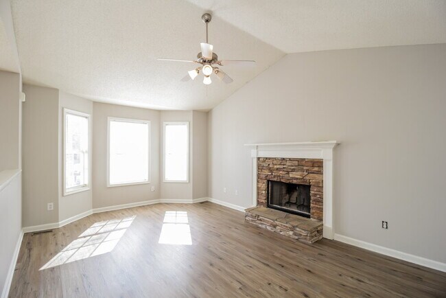 Photo - 40 Pleasant Forest Trail