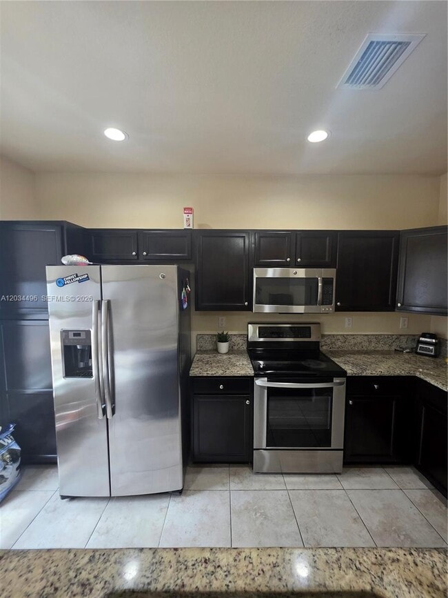 Building Photo - 9424 SW 171st Pl