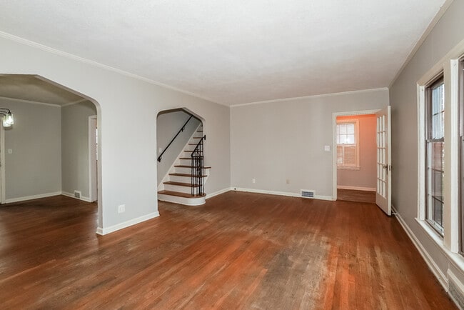 Photo - 3719 Rolliston Rd