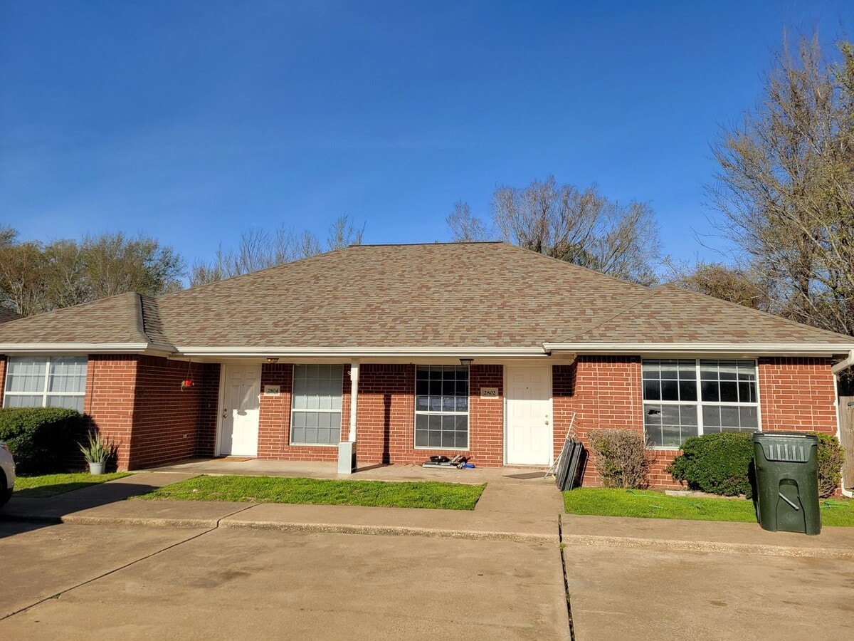 Photo - Bryan, West side - 3 bedroom / 2 bath duplex with fenced in yard.
