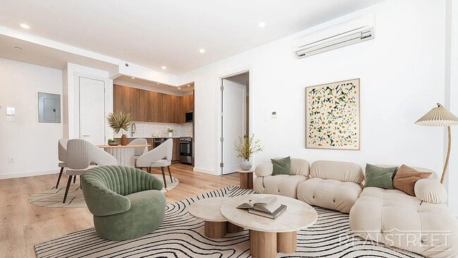 Building Photo - New Luxury Development in Prime Vinegar Hill Unit 3F