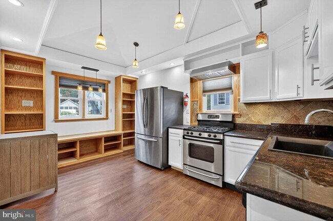 Photo - 1430 Puritan Ave