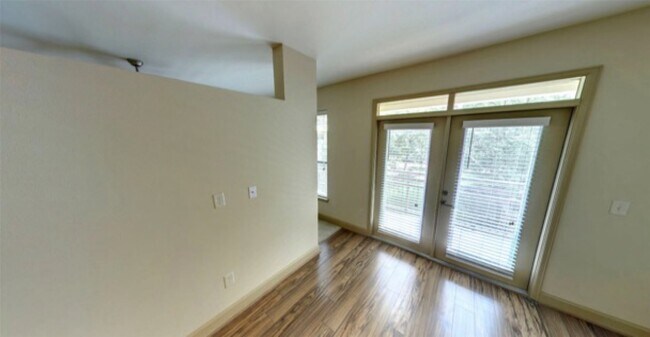 Photo - 3333 Weslayan St