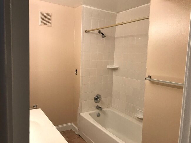 Baño - 1808 Greene St