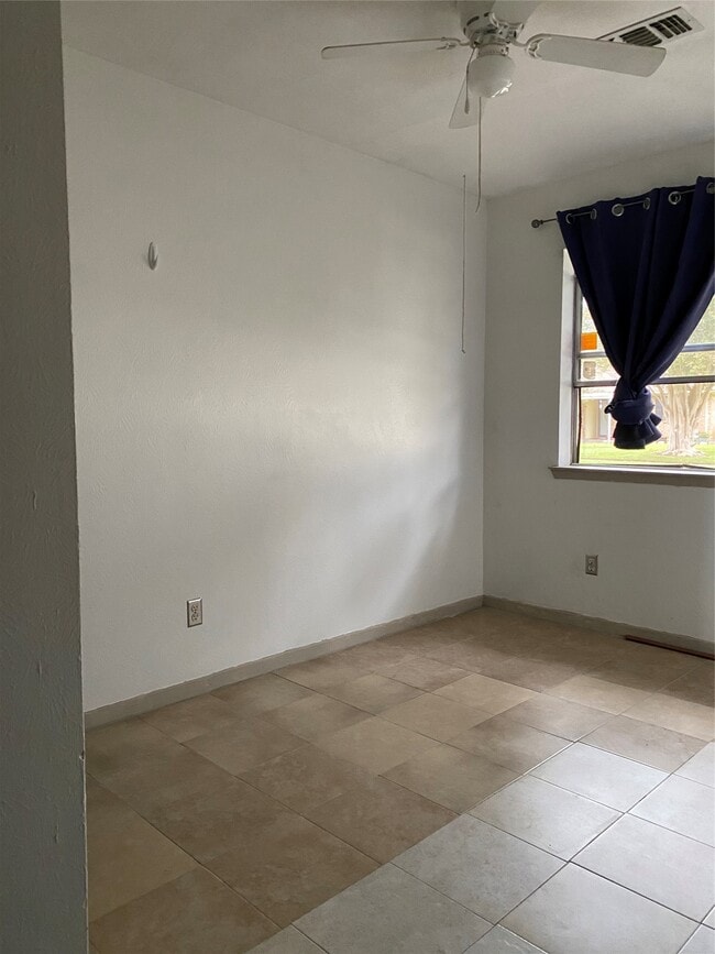 Photo - 5122 Kent Dr