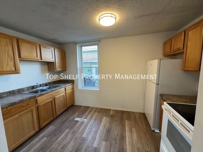 Photo - 1513 Des Moines St Unit 3