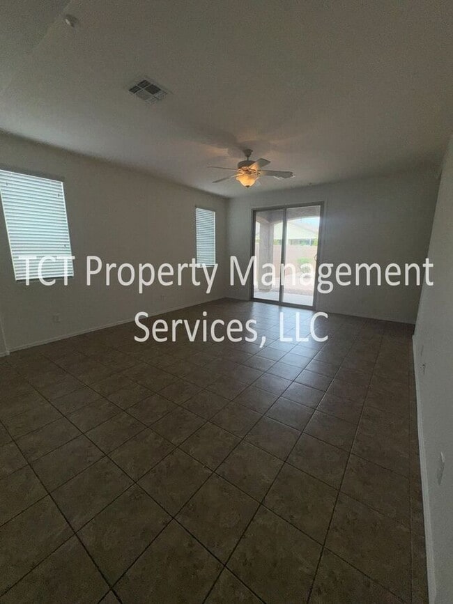 Photo - Charming home in the Bridges at Gilbert!
