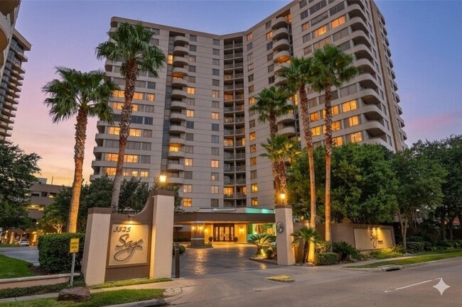 Building Photo - 3525 Sage Rd Unit 1111