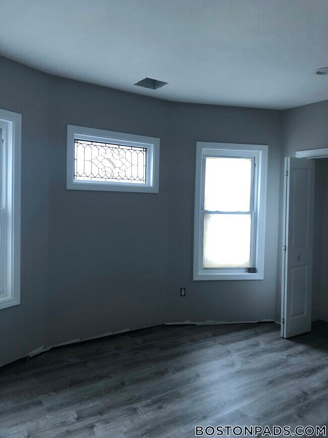 Photo - 39 Long Ave Unidad 2