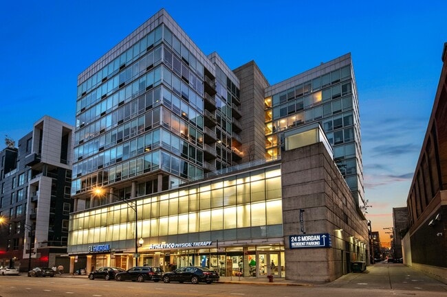 Photo - 24 S Morgan Apartments