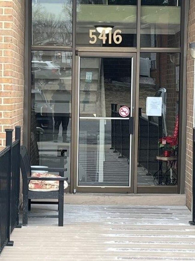 Building Photo - Condo in Pike Creek Unit A5