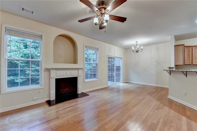 Photo - 1641 Tailmore Ln NW