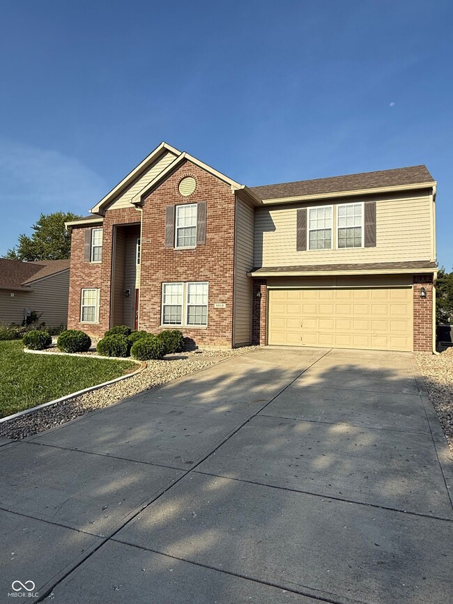 5512 James Blair Dr