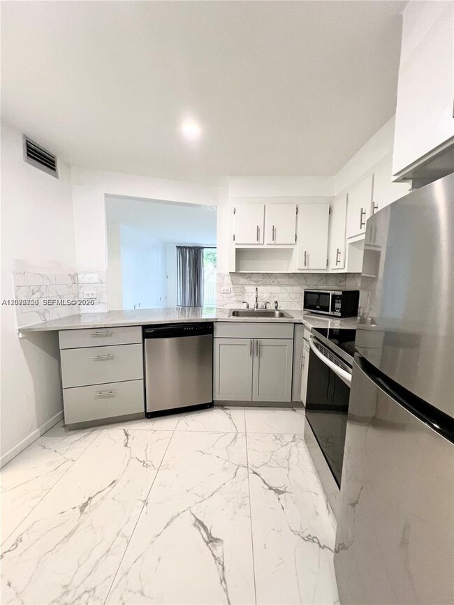 1710 NE 191st St Unit 307-3