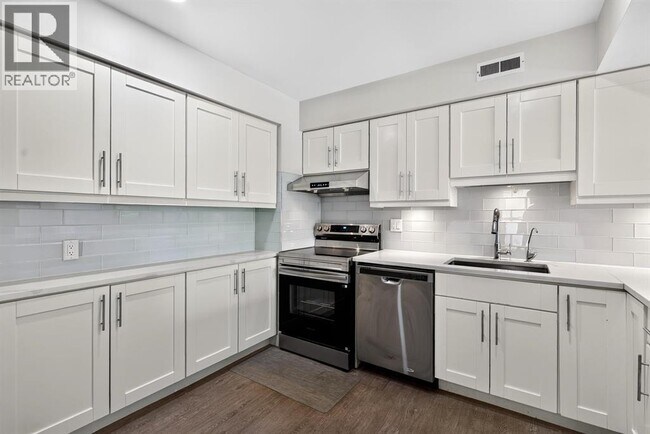 7330 Coronado Dr