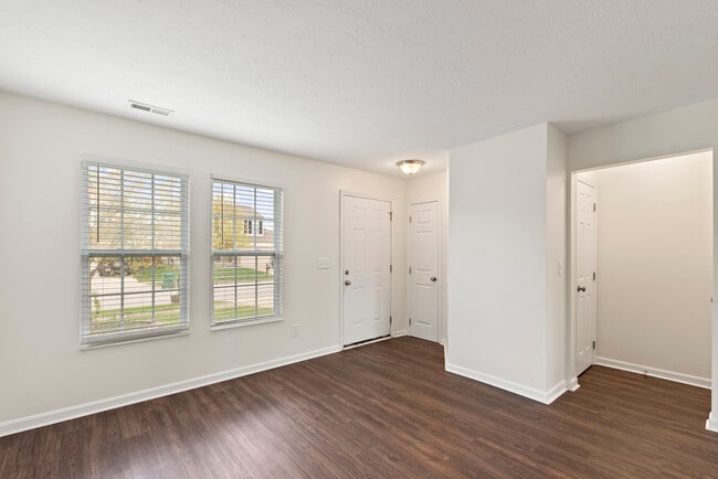 Photo - 1260 Candora St