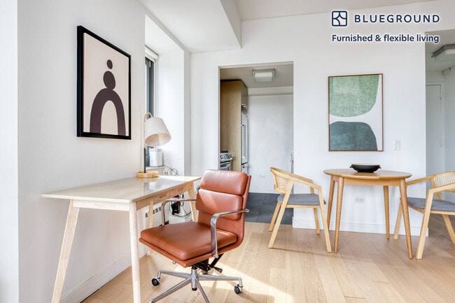 Photo - 105 Duane St Unit FL20-ID280