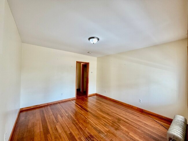 Photo - 18 Bigelow St