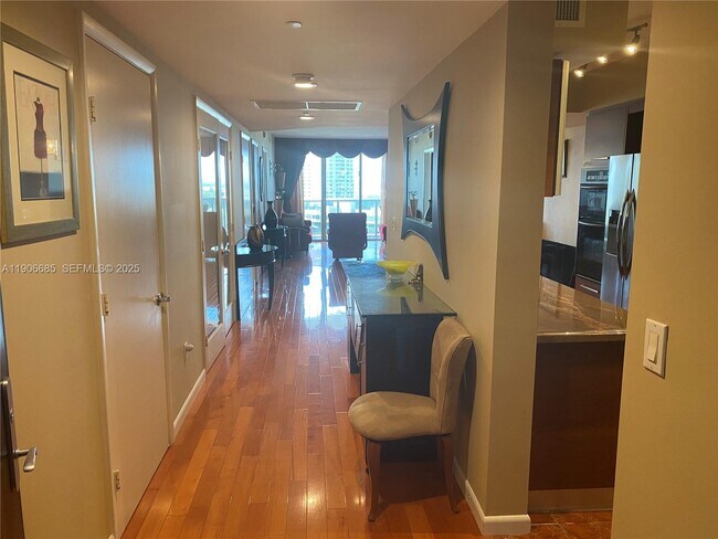 Building Photo - 1850 S Ocean Dr Unit 1607