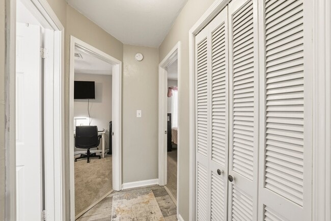 Photo - 3235 Mound Dr