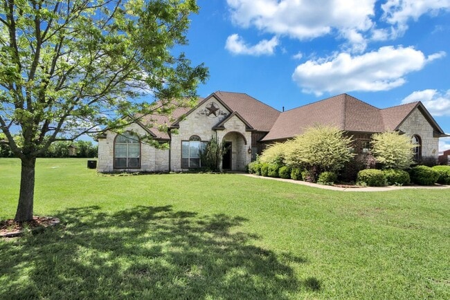 Building Photo - Welcome to the Country! Rental