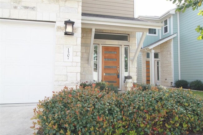 Photo - 1507 Homespun Rd