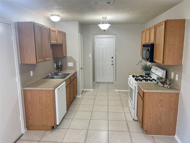 Photo - 9011 Serena Ln