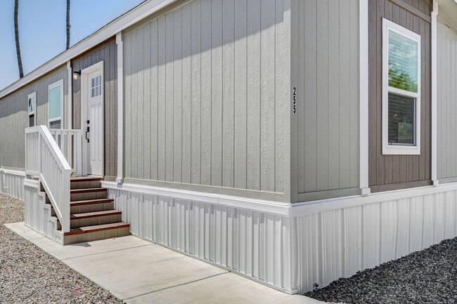 Photo - 2627 S Lamb Blvd