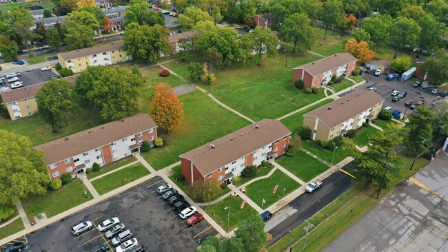 Pin Oak Manor Apartments
