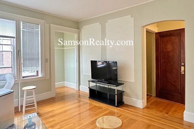 Photo - 94 Medway St Unit 6