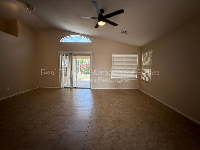 Photo - 6814 W Louise Dr