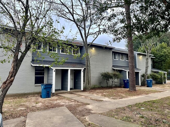 Photo - 702 Hargest St Unit 4