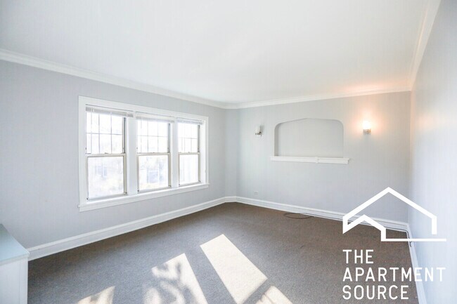 Photo - 5642 N Kimball Ave Unidad 3E