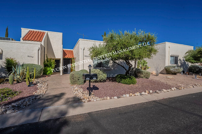 Photo - 6357 N Orange Tree Dr Townhome