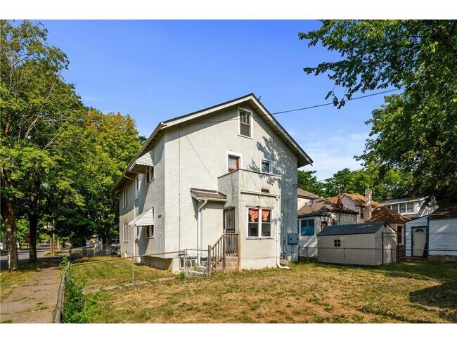 Building Photo - 2900 N Colfax Ave Unit 2