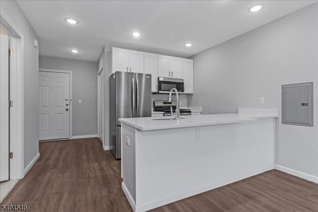 Photo - 224 Broad St Unit 203