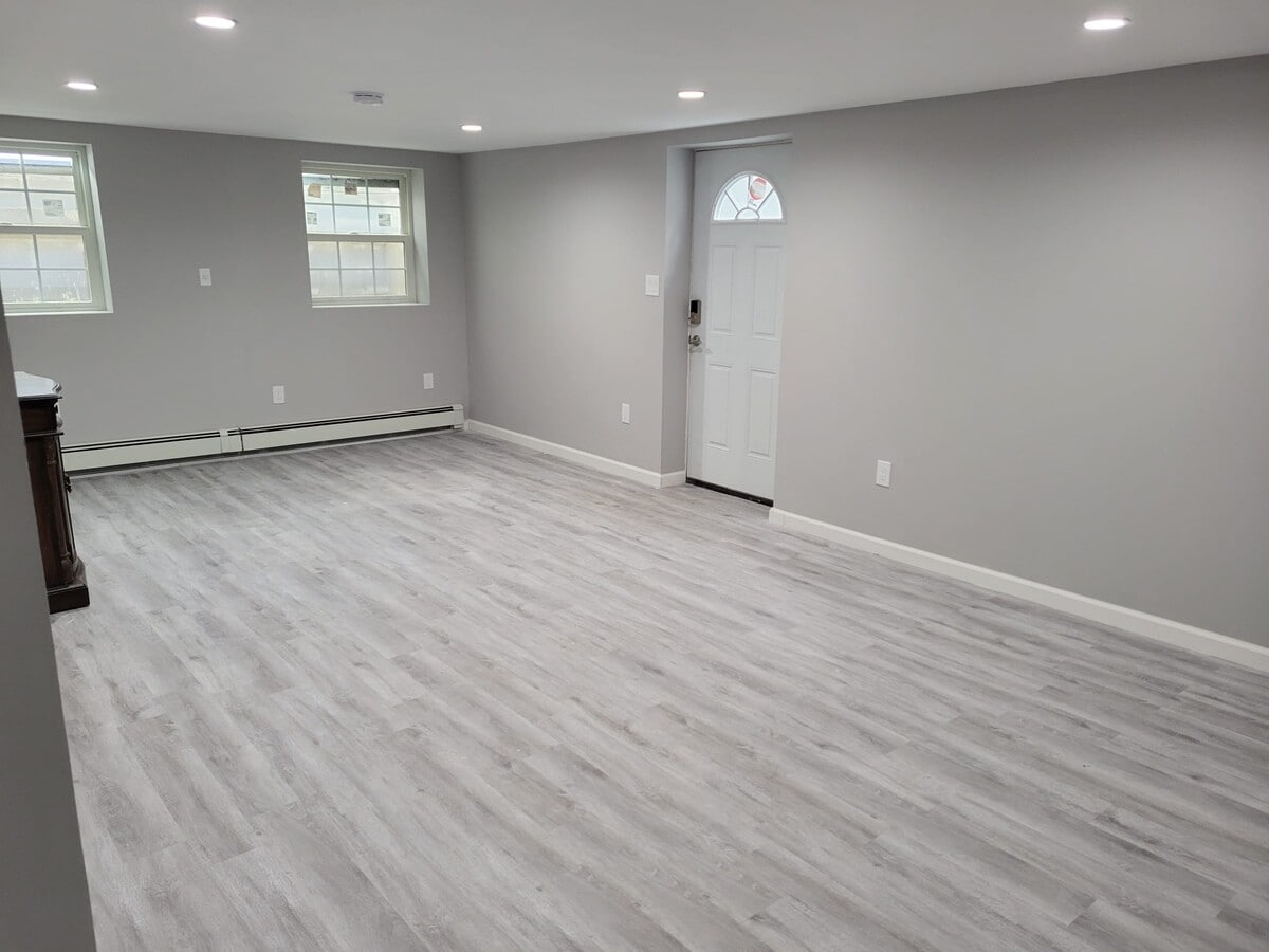 238 Jackson Ave Rental For Rent in Syosset, NY