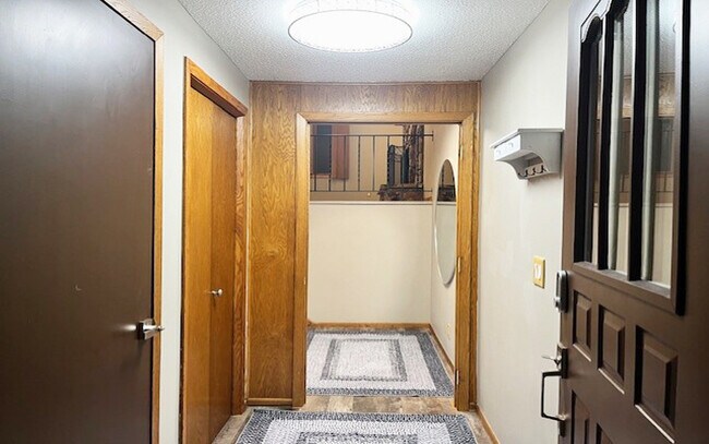 Photo - 3879 Polk St NE