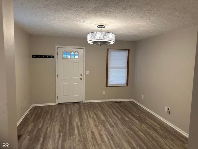 Photo - 830 N California St