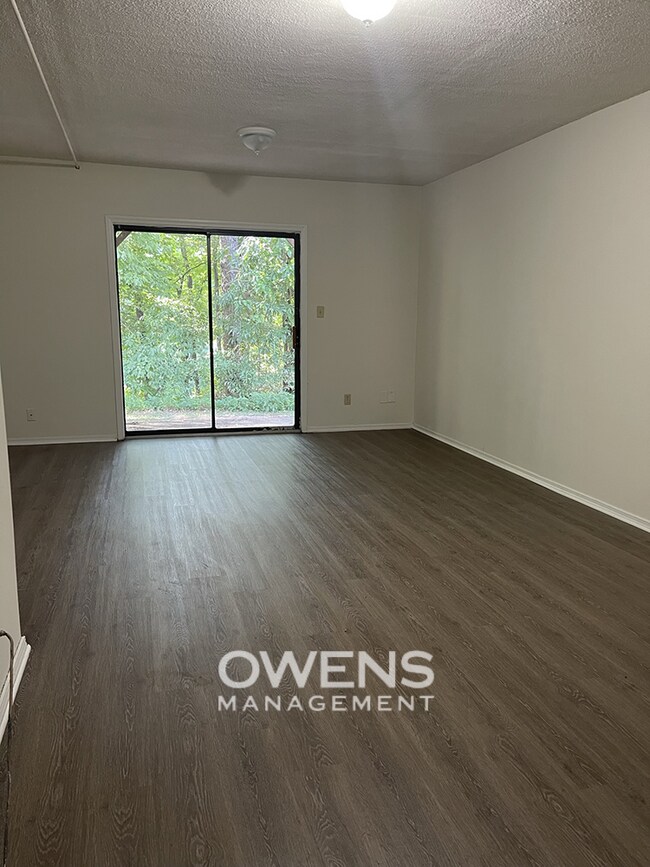 Photo - Condo with Lake Access Available Immediately