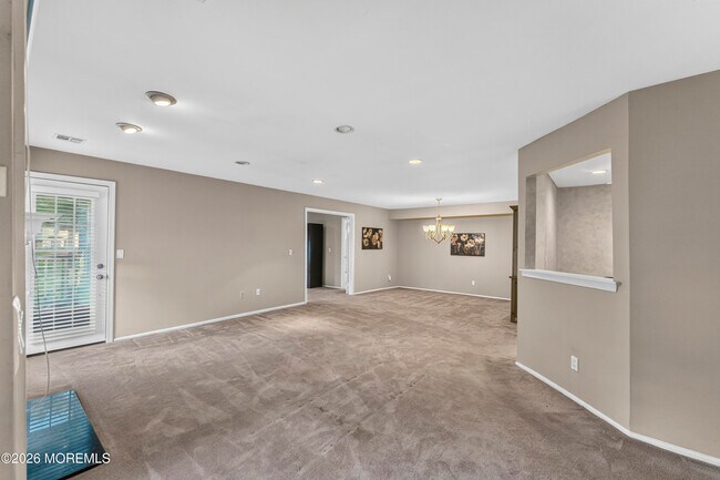 398 Hampton Pl