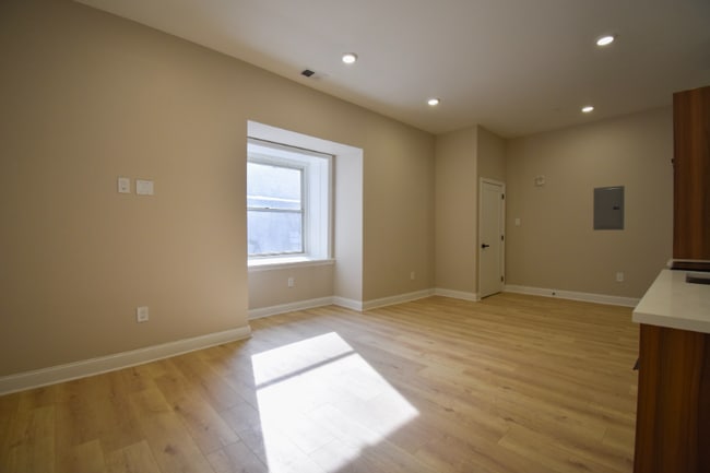 Photo - 1030 N 48th St Unit D-3B