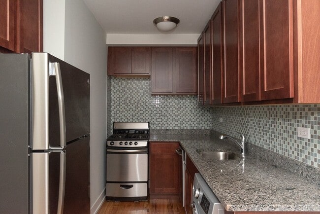 Photo - 559 W Arlington Pl Unit J03P