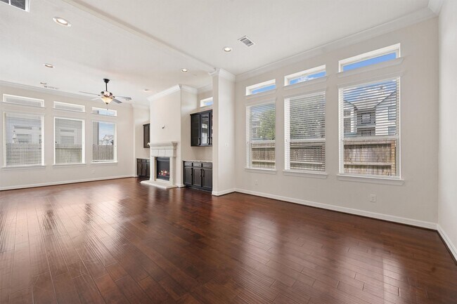 Photo - 13217 Green Hills Dr