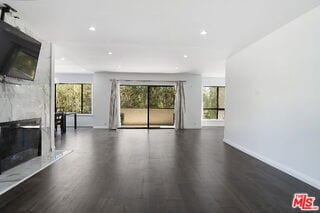 Photo - 853 Le Doux Rd