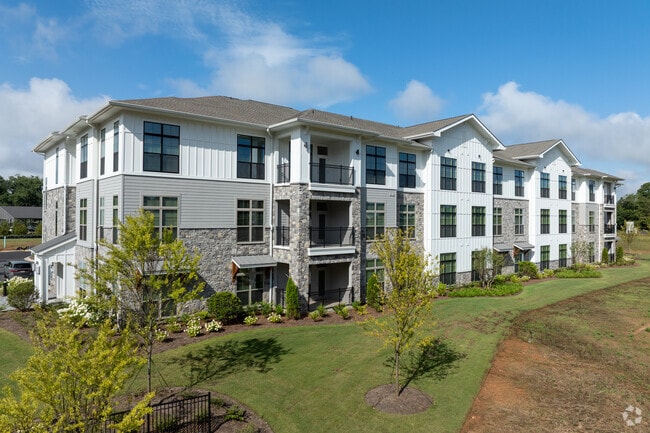 Las alturas en Sawnee Village - Heights at Sawnee Village