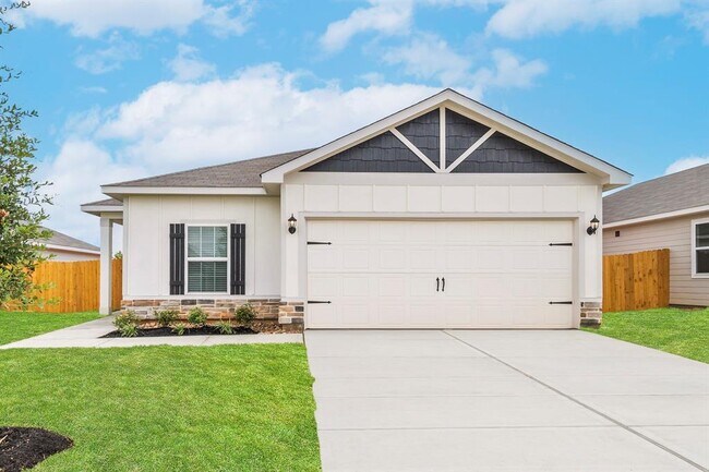Building Photo - 15846 Berry Hl Dr Rental